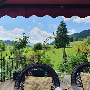 https://fritzis-alpenidyll-sommertraum-winterromantik.com-bavaria.com