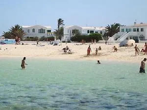 Cotillo Lagos 0*,